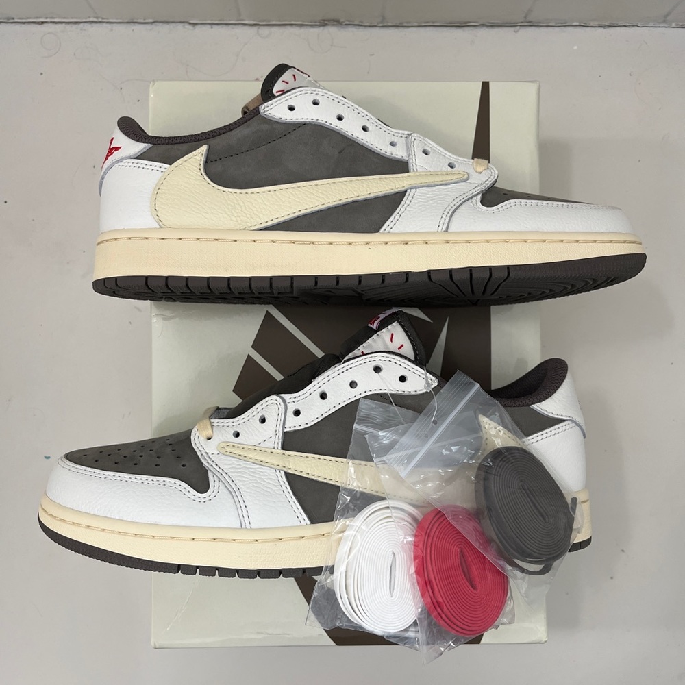 Air Jordan 1 Retro Low OG x Travis Scott ‘Reverse Mocha’